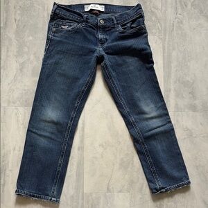 Hollister Denim  Capri pants  dark blue denim/ Social stretch  mid rise 
Fading